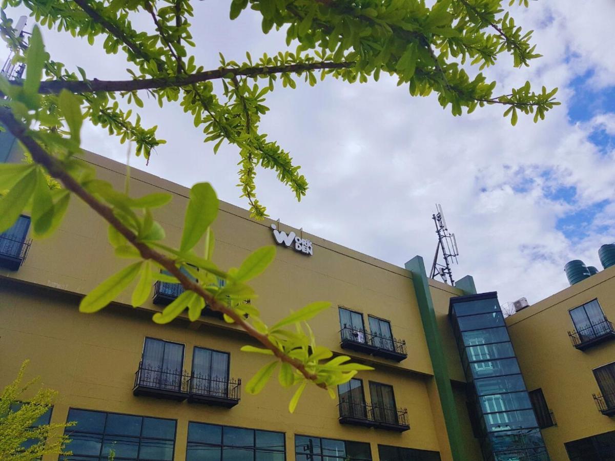 Work Den Chiangrai Hotell Chiang Rai Exteriör bild