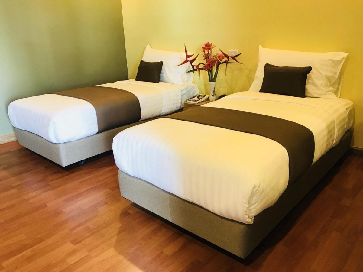 Work Den Chiangrai Hotell Chiang Rai Exteriör bild